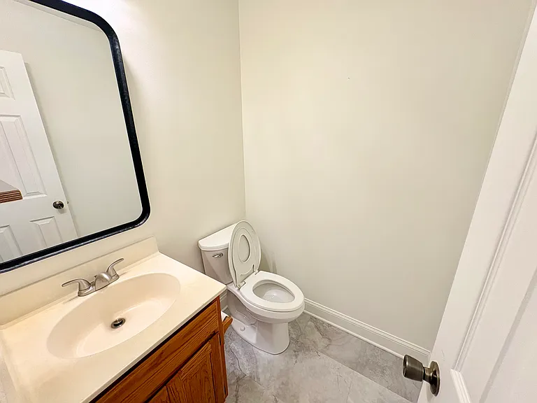105 Shaftsbury Rd — Photo 35