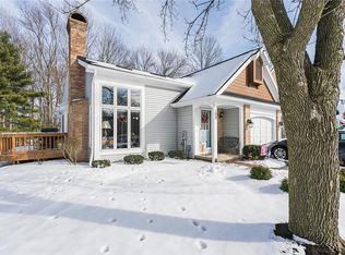 100 Eaglesfield Way, Fairport, NY 14450
