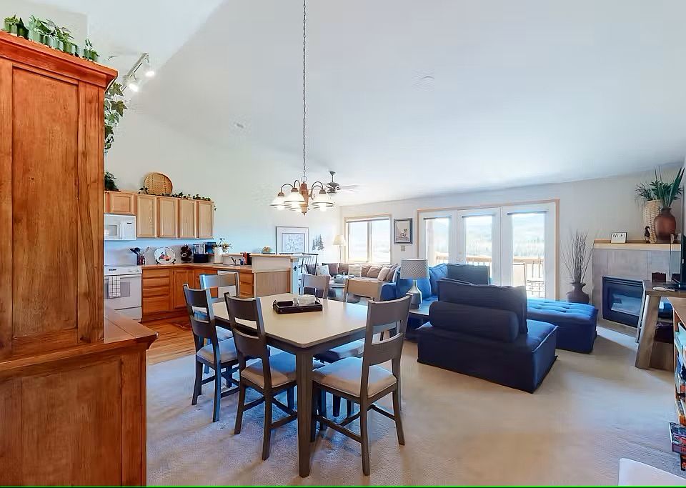 Open Floor Plan - Dinning, Living Room, Kitchen