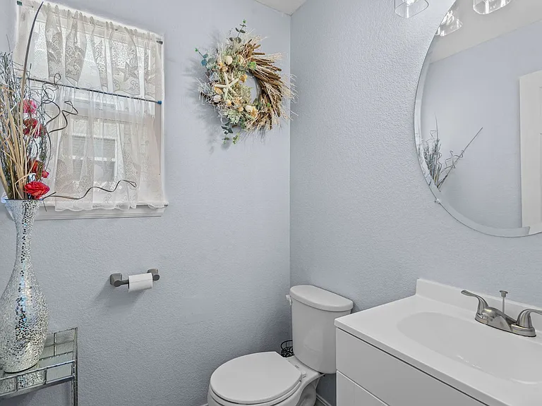 9466 Shinnecock Ct — Photo 3