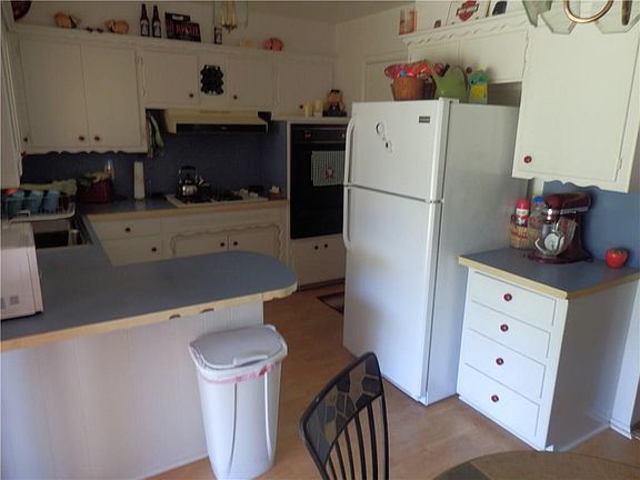 4th image of 1228 SW 64th St