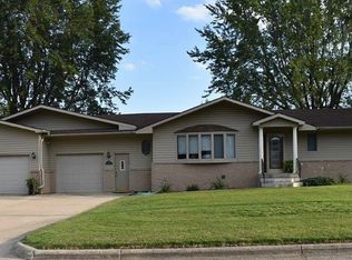 409 Hickory St, Schleswig, IA 51461