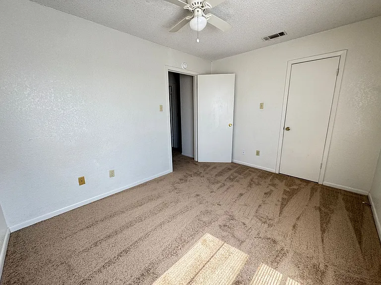 3001 Lake Rd — Photo 8