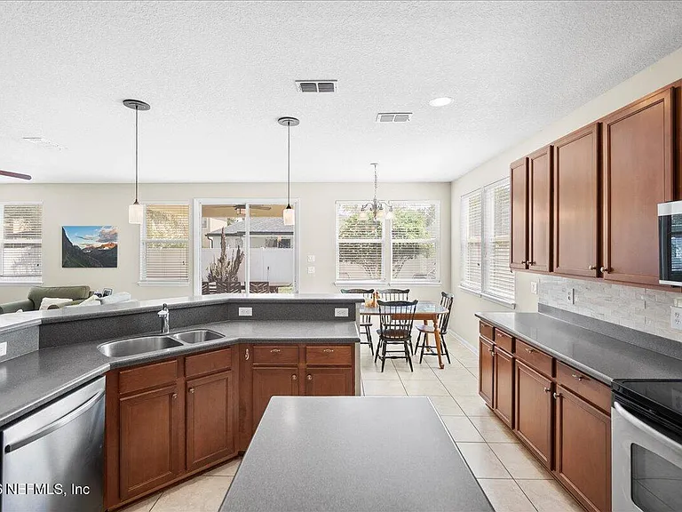 12174 Wynnfield Lakes Cir — Photo 5