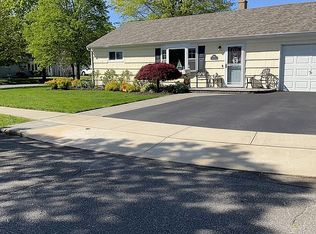 1 Budd Ct, Bethpage, NY 11714