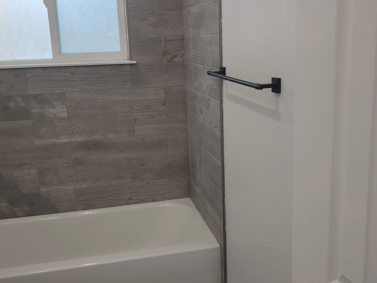3 bed, 1700 sqft, $3,300 — Photo 4
