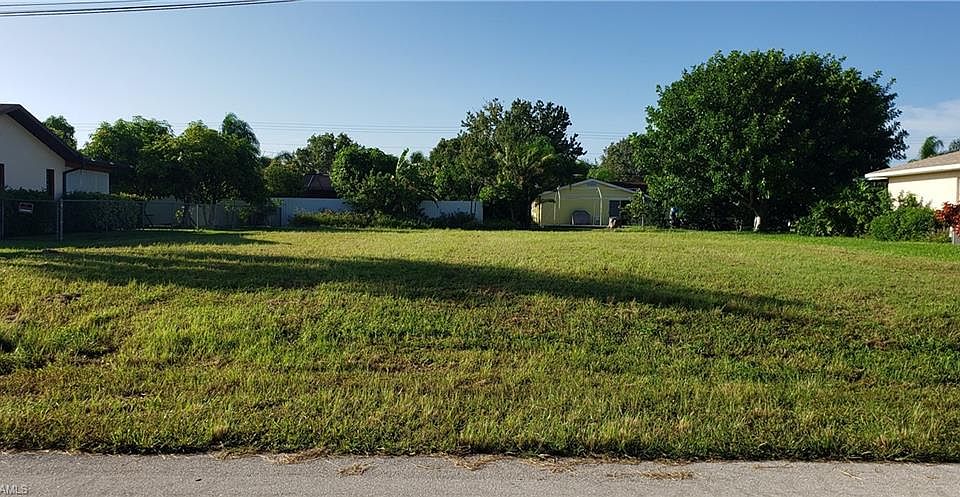 1st image of 1806 SE 4th St