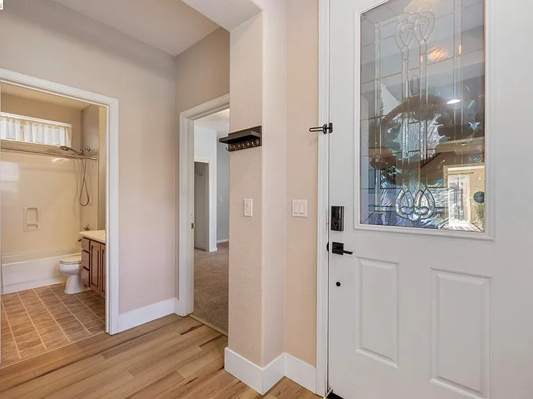822 Shasta Daisy Dr — Photo 5