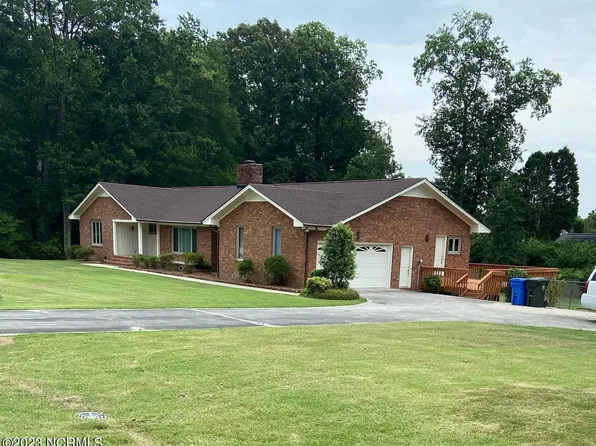 4318 Country Club Drive N, Wilson, NC 27896