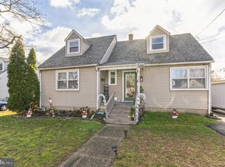 322 Van Sant Dr, Palmyra, NJ 08065