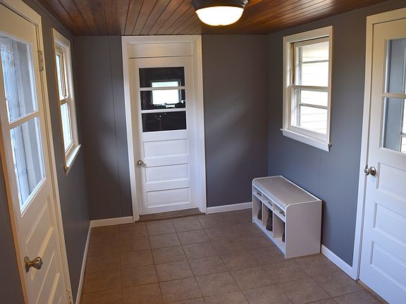 Large Mud Room