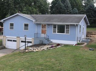 3701 Barretts Dr, Bellevue, NE 68147