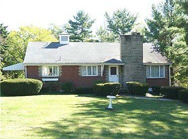 1st image of 981 Rebecca St