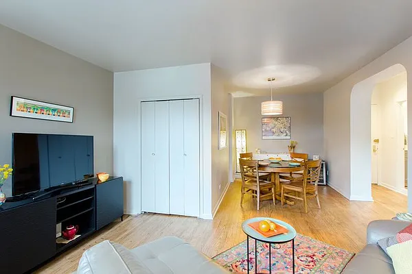 Sold by Orrichio Anderson | media 14