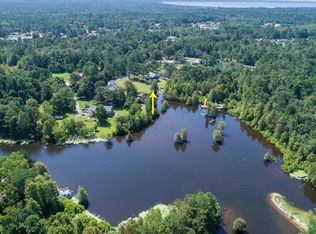 109 Jacks Ln, Bonneau, SC 29431