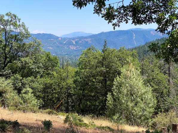 21 Dutch Ln, Weaverville, CA 96093