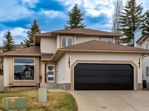117 E Straddock Ter SW, Calgary, AB T3H 2T4