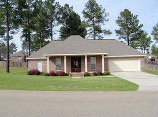 34 Pine Meadows Loop, Hattiesburg, MS 39402