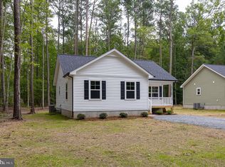 308 Shorewood Dr, Colonial Beach, VA 22443