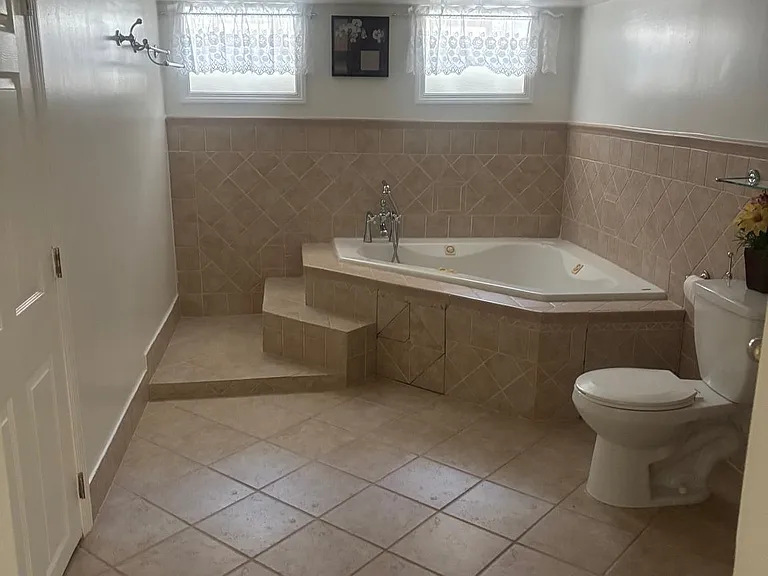 3509 Mercer St — Photo 12