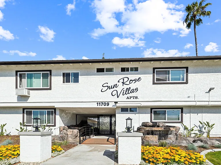 Sun Rose Villas — Photo 2