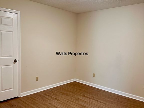 5th image of 147 12th Ave NW