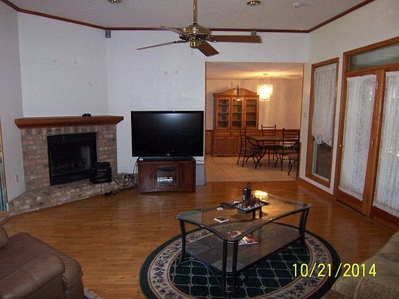 2nd image of 102 Bayou Woods Dr