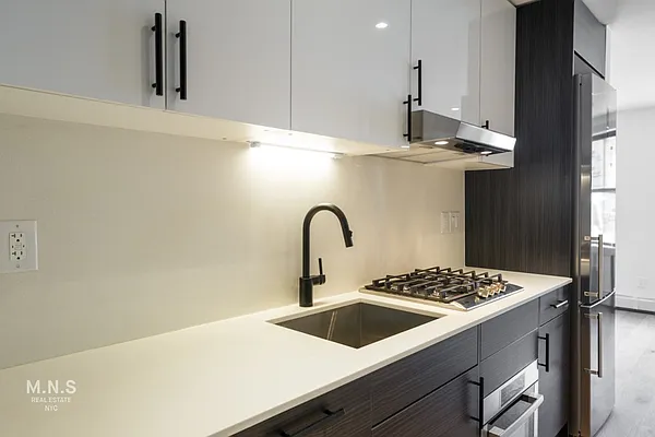 Rented by MNS | media 2