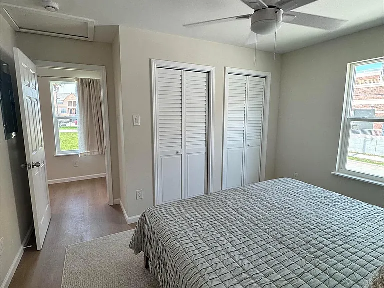 4302 Avenue N 1/2 #1 — Photo 5
