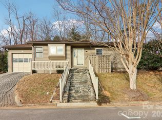 5 Hedgerose Ct #A, Asheville, NC 28805