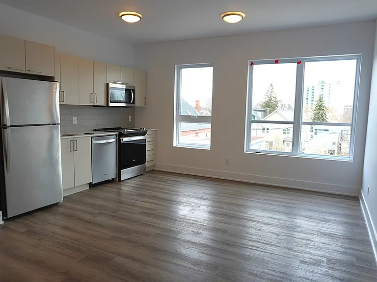 258 Carruthers Ave #11 — Photo 4