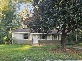 3131 Woodview Dr, Jackson, MS 39212