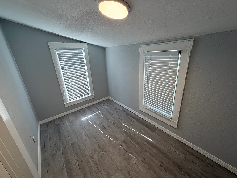 802 N Wheeler St — Photo 8