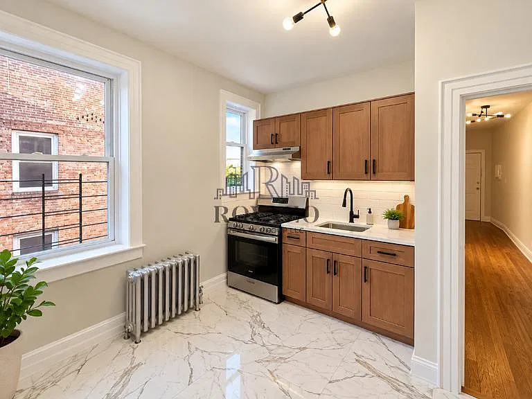 404 Union Ave #204