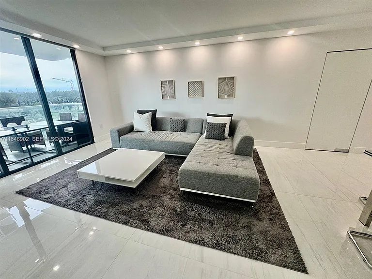9801 Collins Ave #5U — Photo 16
