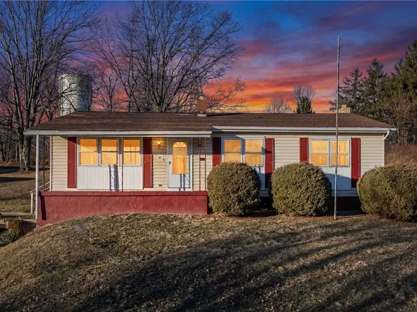 109 New Orchard Dr, Tarentum, PA 15084