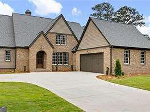1818 Maple St, Carrollton, GA 30117