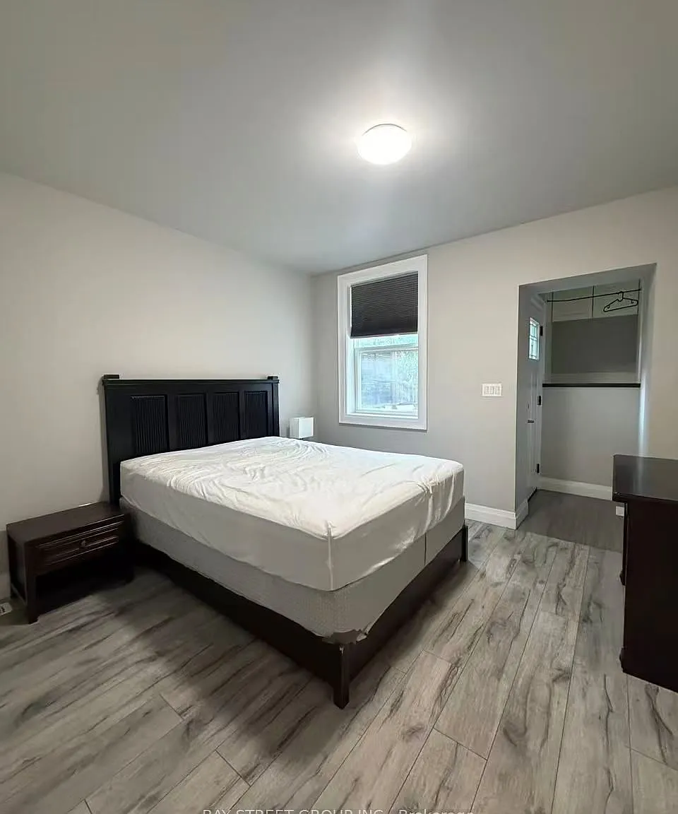 3 bed, $4,400 — Photo 1