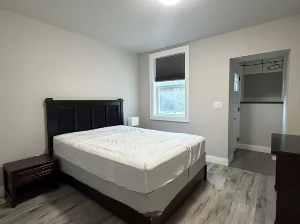 33 Dalton Rd, Toronto, ON M5R 2Y8
