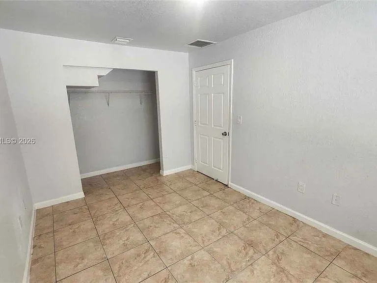 14004 NE 2nd Ct — Photo 2