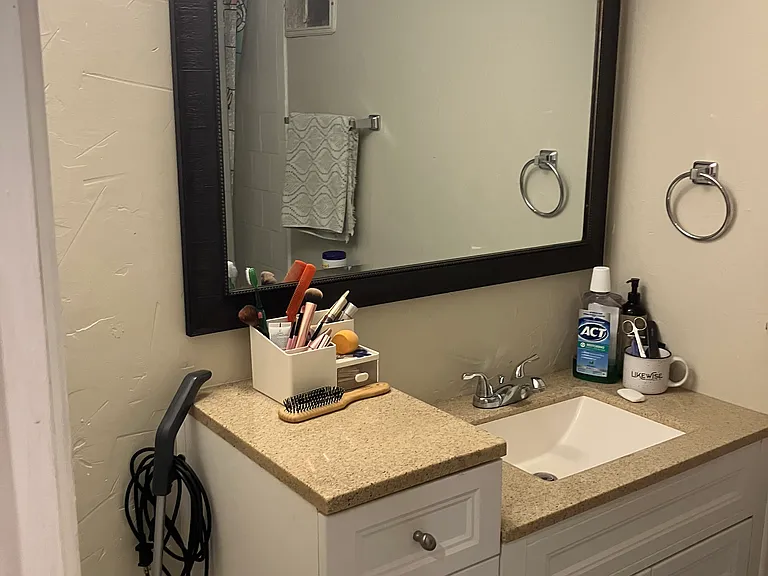 1700 Clinch Ave #421 — Photo 4