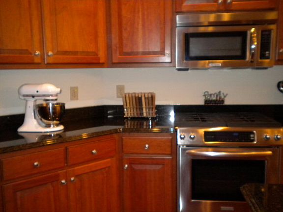 5th image of 136 Hemlock Dr