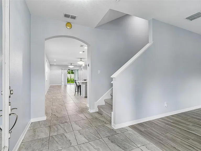 11852 Gavin Ln — Photo 5