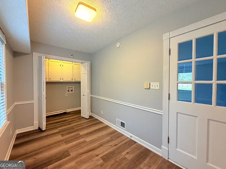 315 Hardscrabble Rd — Photo 3