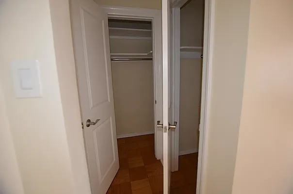 Rented by Manhattan Realty Group | media 7