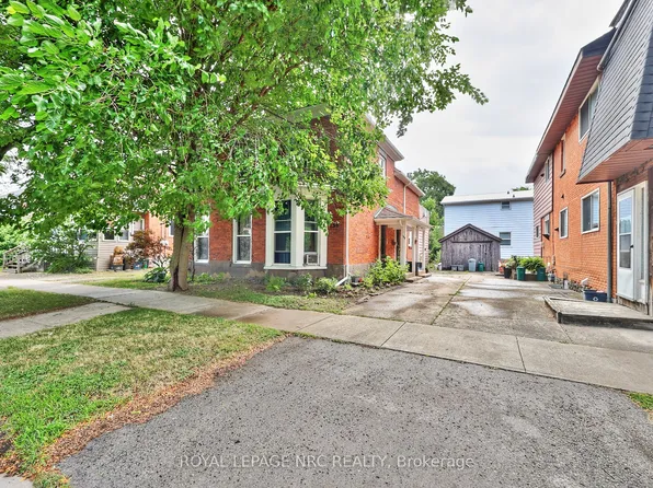 158 Lake St, Saint Catharines, ON L2R 5Y7