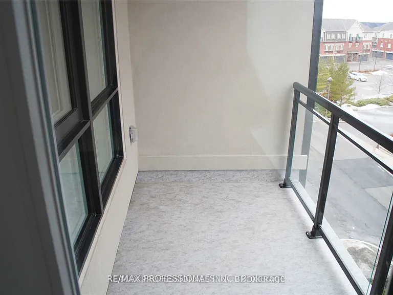 150 Oak Park Blvd #403 — Photo 15