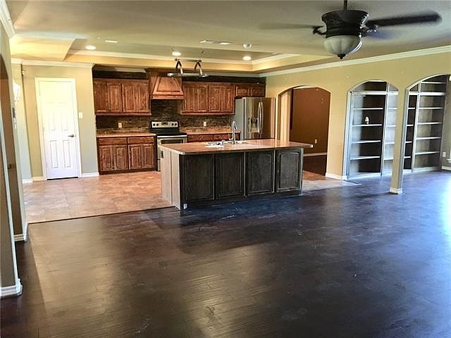 1st image of 2217 Woodberry Dr