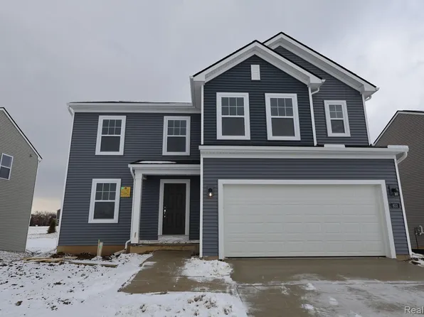 653 Swift Creek Dr, Chelsea, MI 48118