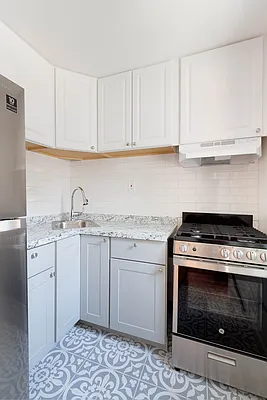 Rented by Engel and Volkers Brownstone Brooklyn | media 14